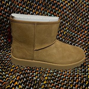 Classic UGG Mini